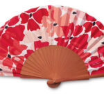 L'éventail Camélia se réjouit d’être le bouquet de fleurs de votre quotidien. Ce panaché de couleurs printanières durera plus longtemps que sa saison !